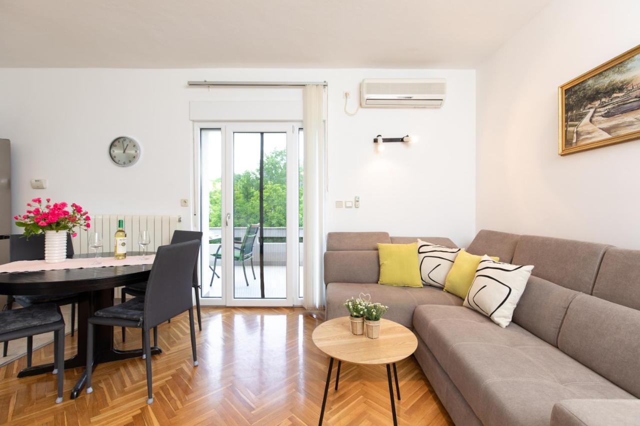 Apartments House Risika Εξωτερικό φωτογραφία